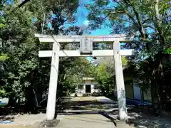 諏訪神社の鳥居