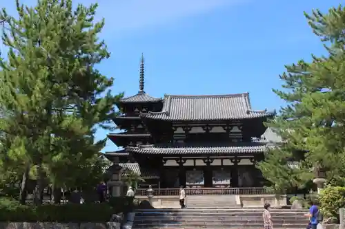 法隆寺の本殿