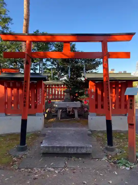 東伏見稲荷神社の鳥居