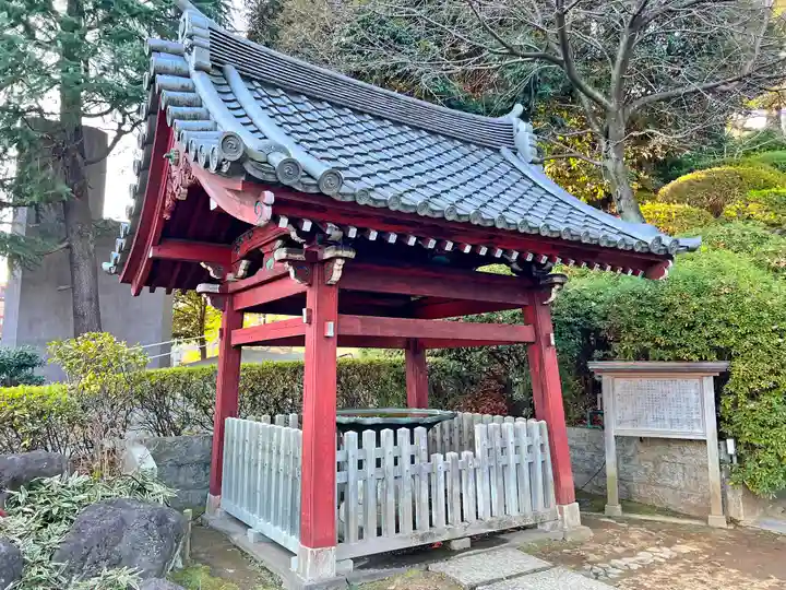 護国寺の手水舎