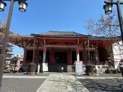 観音寺の本殿