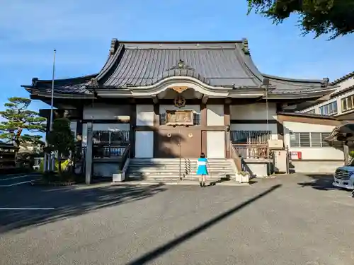 長流寺の本殿