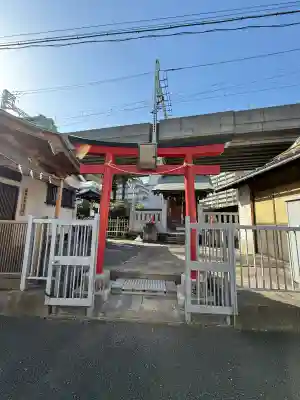 青雲稲荷神社の{uncategorized: "未分類", other: "その他", undefined: "問題あり", building: "その他建物", grave: "お墓", sacred_gate: "鳥居", guardian: "狛犬", statue: "像", buddha: "仏像", history: "歴史", nature: "自然", garden: "庭園", animal: "動物", pagoda: "塔", temizu: "手水舎", mountain_gate: "山門・神門", sanctuary: "本殿・本堂", subordinate: "末社・摂社", art: "芸術", scenery: "景色", jizo: "地蔵", ema: "絵馬", goshuin: "御朱印", omikuji: "おみくじ", items: "授与品その他", amulet: "お守り", goshuincho: "御朱印帳", eats: "食事", festival: "お祭り", votive_dance: "神楽", shichigosan: "七五三参", wedding: "結婚式", experience: "体験その他", initially: "初詣", around: "周辺", anti_infection: "感染症対策"}