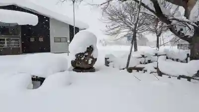 御田神社の庭園