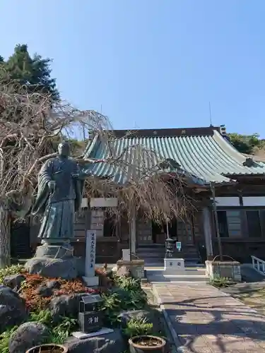 本勝寺の本殿・本堂