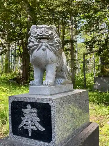 中川神社の狛犬