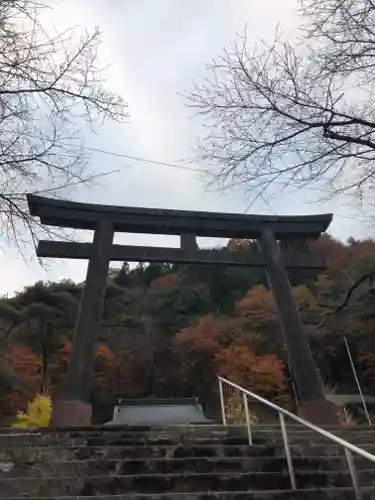 藤原町護国神社の鳥居