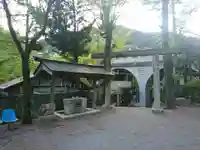 奥氷川神社の手水舎