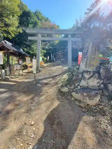 白鳥神社の鳥居