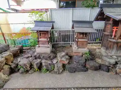 天王坊稲荷神社の末社・摂社