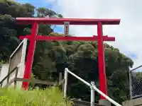 南方神社(諏訪南方神社)の{uncategorized: "未分類", other: "その他", undefined: "問題あり", building: "その他建物", grave: "お墓", sacred_gate: "鳥居", guardian: "狛犬", statue: "像", buddha: "仏像", history: "歴史", nature: "自然", garden: "庭園", animal: "動物", pagoda: "塔", temizu: "手水舎", mountain_gate: "山門・神門", sanctuary: "本殿・本堂", subordinate: "末社・摂社", art: "芸術", scenery: "景色", jizo: "地蔵", ema: "絵馬", goshuin: "御朱印", omikuji: "おみくじ", items: "授与品その他", amulet: "お守り", goshuincho: "御朱印帳", eats: "食事", festival: "お祭り", votive_dance: "神楽", shichigosan: "七五三参", wedding: "結婚式", experience: "体験その他", initially: "初詣", around: "周辺", anti_infection: "感染症対策"}