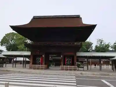 尾張大國霊神社(国府宮)の山門・神門