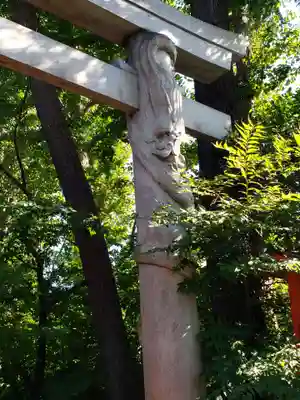 馬橋稲荷神社の鳥居