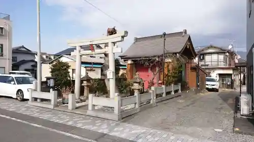 明徳稲荷神社の鳥居