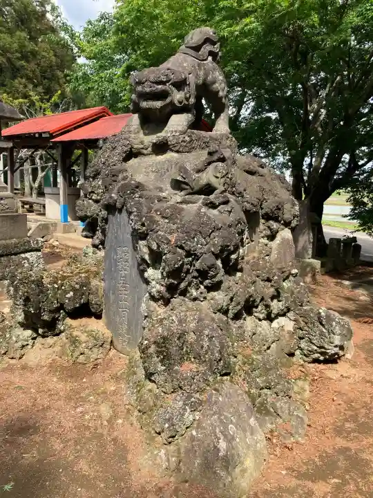 塚崎香取神社の{uncategorized: "未分類", other: "その他", undefined: "問題あり", building: "その他建物", grave: "お墓", sacred_gate: "鳥居", guardian: "狛犬", statue: "像", buddha: "仏像", history: "歴史", nature: "自然", garden: "庭園", animal: "動物", pagoda: "塔", temizu: "手水舎", mountain_gate: "山門・神門", sanctuary: "本殿・本堂", subordinate: "末社・摂社", art: "芸術", scenery: "景色", jizo: "地蔵", ema: "絵馬", goshuin: "御朱印", omikuji: "おみくじ", items: "授与品その他", amulet: "お守り", goshuincho: "御朱印帳", eats: "食事", festival: "お祭り", votive_dance: "神楽", shichigosan: "七五三参", wedding: "結婚式", experience: "体験その他", initially: "初詣", around: "周辺", anti_infection: "感染症対策"}