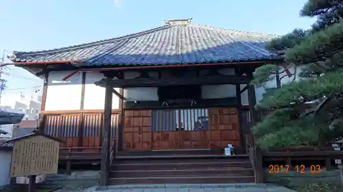 十念寺の本殿