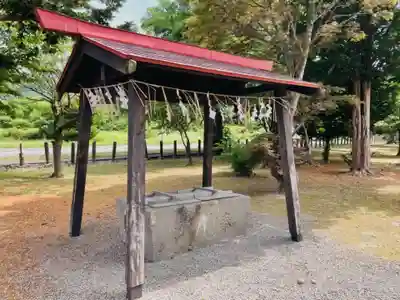 美国神社の手水舎