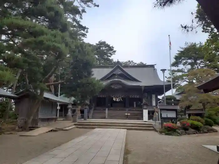 山神社の本殿