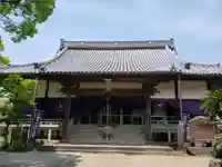 願成就寺の本殿・本堂
