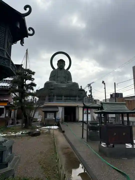 大仏寺の{uncategorized: "未分類", other: "その他", undefined: "問題あり", building: "その他建物", grave: "お墓", sacred_gate: "鳥居", guardian: "狛犬", statue: "像", buddha: "仏像", history: "歴史", nature: "自然", garden: "庭園", animal: "動物", pagoda: "塔", temizu: "手水舎", mountain_gate: "山門・神門", sanctuary: "本殿・本堂", subordinate: "末社・摂社", art: "芸術", scenery: "景色", jizo: "地蔵", ema: "絵馬", goshuin: "御朱印", omikuji: "おみくじ", items: "授与品その他", amulet: "お守り", goshuincho: "御朱印帳", eats: "食事", festival: "お祭り", votive_dance: "神楽", shichigosan: "七五三参", wedding: "結婚式", experience: "体験その他", initially: "初詣", around: "周辺", anti_infection: "感染症対策"}
