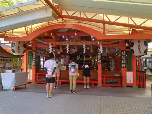 足の神様 服部天神宮の{uncategorized: "未分類", other: "その他", undefined: "問題あり", building: "その他建物", grave: "お墓", sacred_gate: "鳥居", guardian: "狛犬", statue: "像", buddha: "仏像", history: "歴史", nature: "自然", garden: "庭園", animal: "動物", pagoda: "塔", temizu: "手水舎", mountain_gate: "山門・神門", sanctuary: "本殿・本堂", subordinate: "末社・摂社", art: "芸術", scenery: "景色", jizo: "地蔵", ema: "絵馬", goshuin: "御朱印", omikuji: "おみくじ", items: "授与品その他", amulet: "お守り", goshuincho: "御朱印帳", eats: "食事", festival: "お祭り", votive_dance: "神楽", shichigosan: "七五三参", wedding: "結婚式", experience: "体験その他", initially: "初詣", around: "周辺", anti_infection: "感染症対策"}