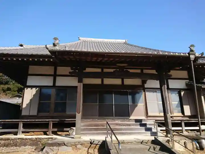 養薬寺の本殿・本堂