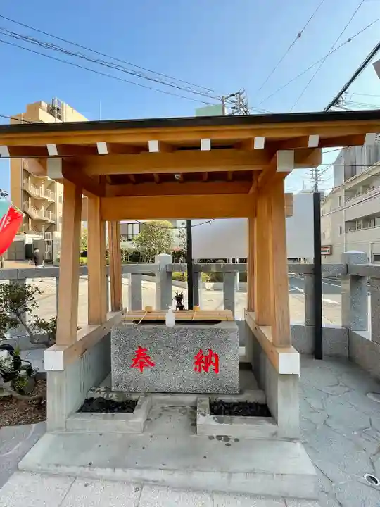 太上神社の手水舎