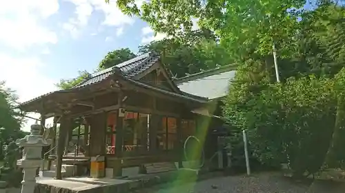 河内阿蘇神社の本殿