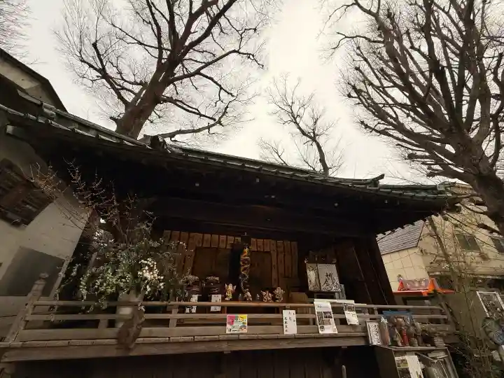 戸越八幡神社の{uncategorized: "未分類", other: "その他", undefined: "問題あり", building: "その他建物", grave: "お墓", sacred_gate: "鳥居", guardian: "狛犬", statue: "像", buddha: "仏像", history: "歴史", nature: "自然", garden: "庭園", animal: "動物", pagoda: "塔", temizu: "手水舎", mountain_gate: "山門・神門", sanctuary: "本殿・本堂", subordinate: "末社・摂社", art: "芸術", scenery: "景色", jizo: "地蔵", ema: "絵馬", goshuin: "御朱印", omikuji: "おみくじ", items: "授与品その他", amulet: "お守り", goshuincho: "御朱印帳", eats: "食事", festival: "お祭り", votive_dance: "神楽", shichigosan: "七五三参", wedding: "結婚式", experience: "体験その他", initially: "初詣", around: "周辺", anti_infection: "感染症対策"}