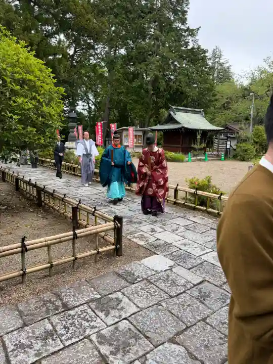 青葉神社の{uncategorized: "未分類", other: "その他", undefined: "問題あり", building: "その他建物", grave: "お墓", sacred_gate: "鳥居", guardian: "狛犬", statue: "像", buddha: "仏像", history: "歴史", nature: "自然", garden: "庭園", animal: "動物", pagoda: "塔", temizu: "手水舎", mountain_gate: "山門・神門", sanctuary: "本殿・本堂", subordinate: "末社・摂社", art: "芸術", scenery: "景色", jizo: "地蔵", ema: "絵馬", goshuin: "御朱印", omikuji: "おみくじ", items: "授与品その他", amulet: "お守り", goshuincho: "御朱印帳", eats: "食事", festival: "お祭り", votive_dance: "神楽", shichigosan: "七五三参", wedding: "結婚式", experience: "体験その他", initially: "初詣", around: "周辺", anti_infection: "感染症対策"}