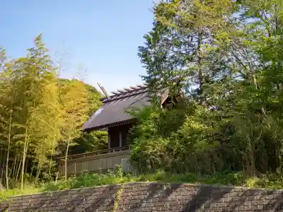 鹿島御児神社の{uncategorized: "未分類", other: "その他", undefined: "問題あり", building: "その他建物", grave: "お墓", sacred_gate: "鳥居", guardian: "狛犬", statue: "像", buddha: "仏像", history: "歴史", nature: "自然", garden: "庭園", animal: "動物", pagoda: "塔", temizu: "手水舎", mountain_gate: "山門・神門", sanctuary: "本殿・本堂", subordinate: "末社・摂社", art: "芸術", scenery: "景色", jizo: "地蔵", ema: "絵馬", goshuin: "御朱印", omikuji: "おみくじ", items: "授与品その他", amulet: "お守り", goshuincho: "御朱印帳", eats: "食事", festival: "お祭り", votive_dance: "神楽", shichigosan: "七五三参", wedding: "結婚式", experience: "体験その他", initially: "初詣", around: "周辺", anti_infection: "感染症対策"}