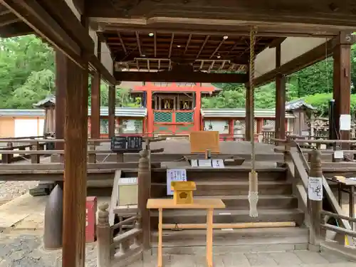 氷室神社の本殿