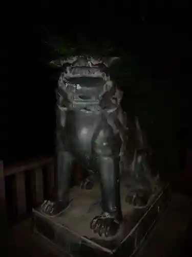 三吉神社の狛犬