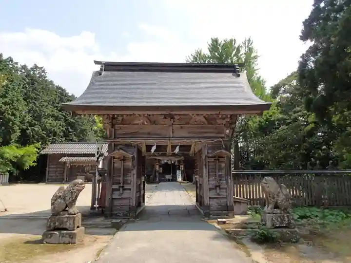大神山神社本宮の山門・神門