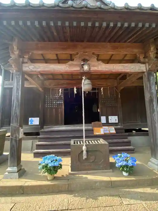 伏木香取神社の本殿・本堂