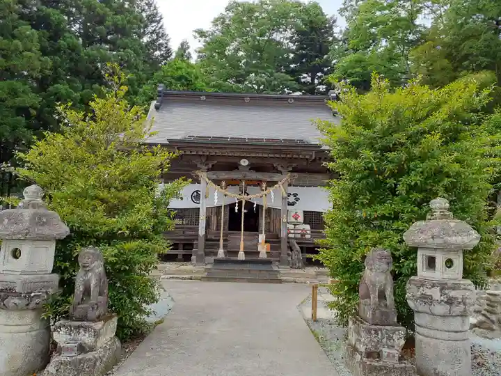 秋保神社の本殿・本堂