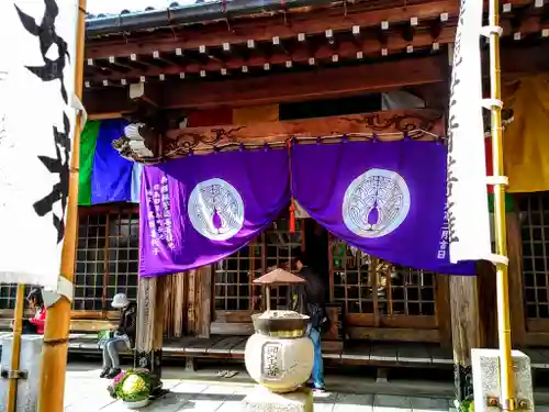 せんき薬師（西福院）の本殿・本堂