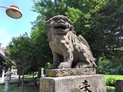 山部神社の狛犬