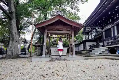 和泉八劔神社の手水舎