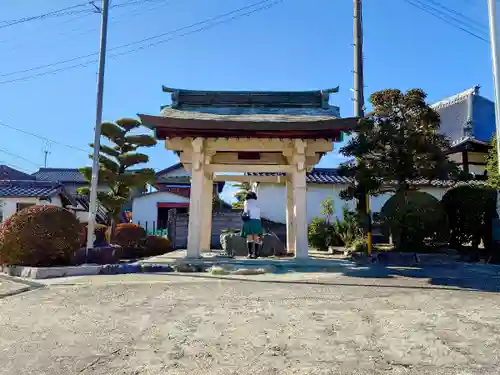 貝津神社の手水舎