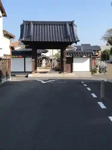 信楽寺の山門