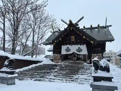 札幌諏訪神社の本殿・本堂