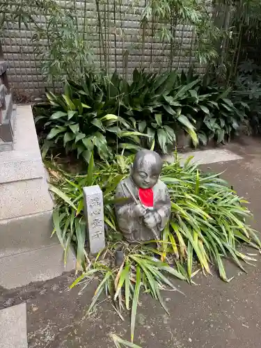 正寶院（飛不動尊）の{uncategorized: "未分類", other: "その他", undefined: "問題あり", building: "その他建物", grave: "お墓", sacred_gate: "鳥居", guardian: "狛犬", statue: "像", buddha: "仏像", history: "歴史", nature: "自然", garden: "庭園", animal: "動物", pagoda: "塔", temizu: "手水舎", mountain_gate: "山門・神門", sanctuary: "本殿・本堂", subordinate: "末社・摂社", art: "芸術", scenery: "景色", jizo: "地蔵", ema: "絵馬", goshuin: "御朱印", omikuji: "おみくじ", items: "授与品その他", amulet: "お守り", goshuincho: "御朱印帳", eats: "食事", festival: "お祭り", votive_dance: "神楽", shichigosan: "七五三参", wedding: "結婚式", experience: "体験その他", initially: "初詣", around: "周辺", anti_infection: "感染症対策"}