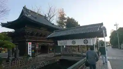 鑁阿寺の山門・神門