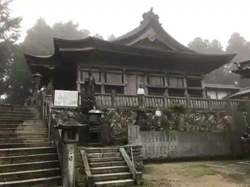 出石寺の本殿