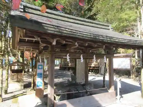 丹生川上神社（中社）の手水舎