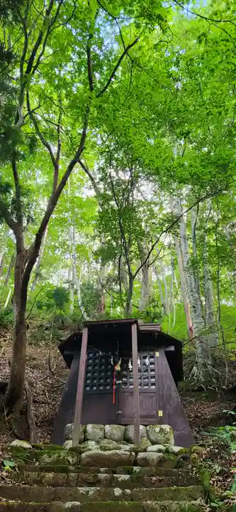 金山峠不動堂の本殿・本堂