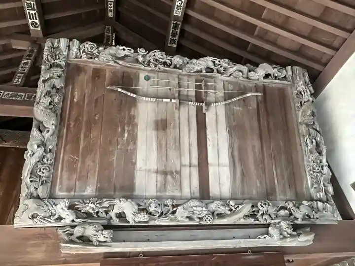 秩父神社の{uncategorized: "未分類", other: "その他", undefined: "問題あり", building: "その他建物", grave: "お墓", sacred_gate: "鳥居", guardian: "狛犬", statue: "像", buddha: "仏像", history: "歴史", nature: "自然", garden: "庭園", animal: "動物", pagoda: "塔", temizu: "手水舎", mountain_gate: "山門・神門", sanctuary: "本殿・本堂", subordinate: "末社・摂社", art: "芸術", scenery: "景色", jizo: "地蔵", ema: "絵馬", goshuin: "御朱印", omikuji: "おみくじ", items: "授与品その他", amulet: "お守り", goshuincho: "御朱印帳", eats: "食事", festival: "お祭り", votive_dance: "神楽", shichigosan: "七五三参", wedding: "結婚式", experience: "体験その他", initially: "初詣", around: "周辺", anti_infection: "感染症対策"}