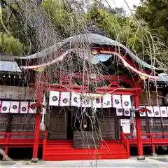 小川諏訪神社の本殿