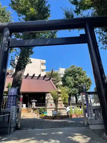 高円寺氷川神社の鳥居
